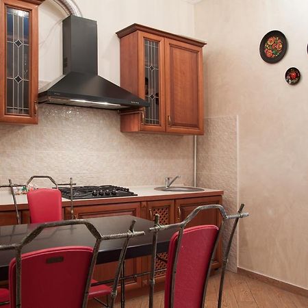 Apartment Roksolana Lviv Exterior photo