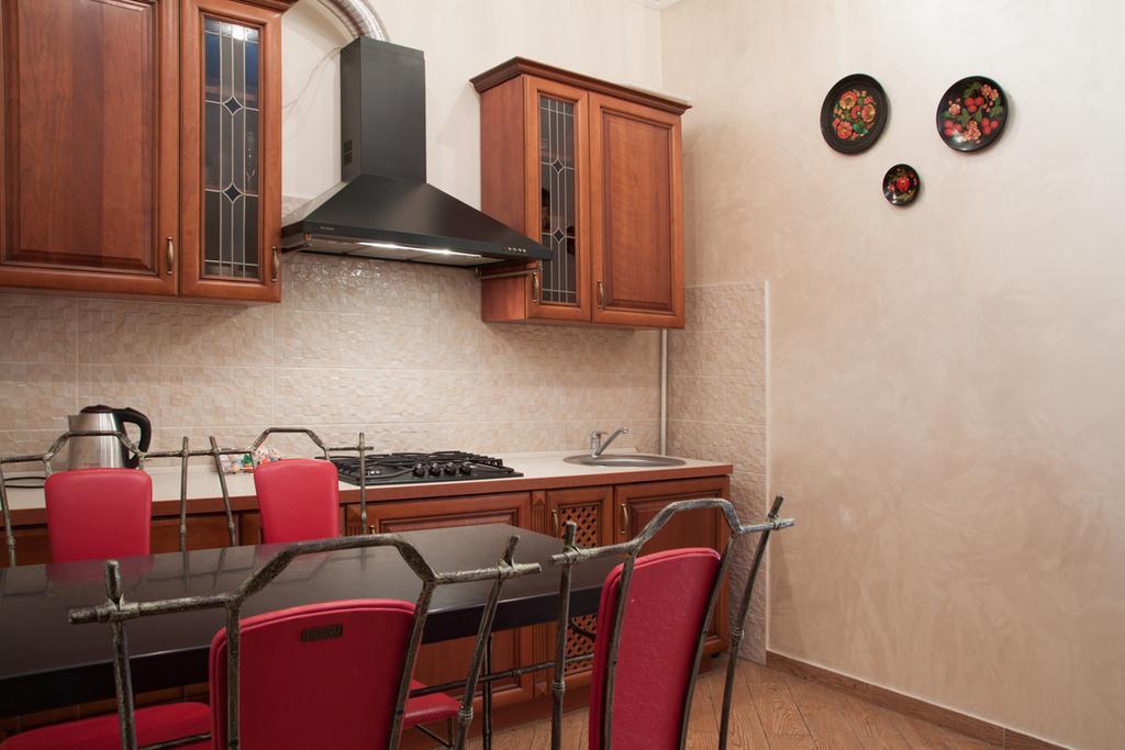 Apartment Roksolana Lviv Exterior photo